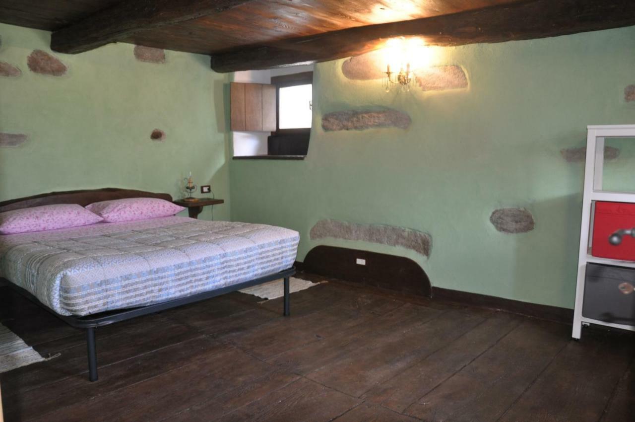 Villa Il Borgo Di Monica Domodossola Exterior foto