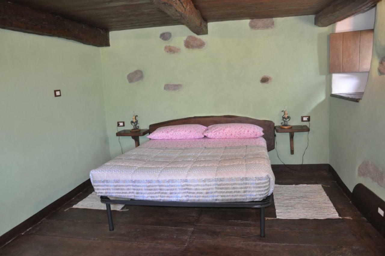Villa Il Borgo Di Monica Domodossola Exterior foto